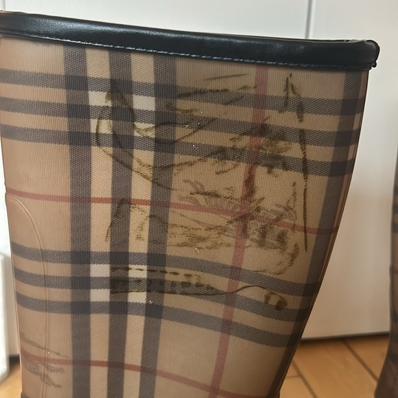 Burberry Rubber Rain Boots House Check Pattern Size 8.5 US/40 Euro/6.5 UK - Picture 10 of 10